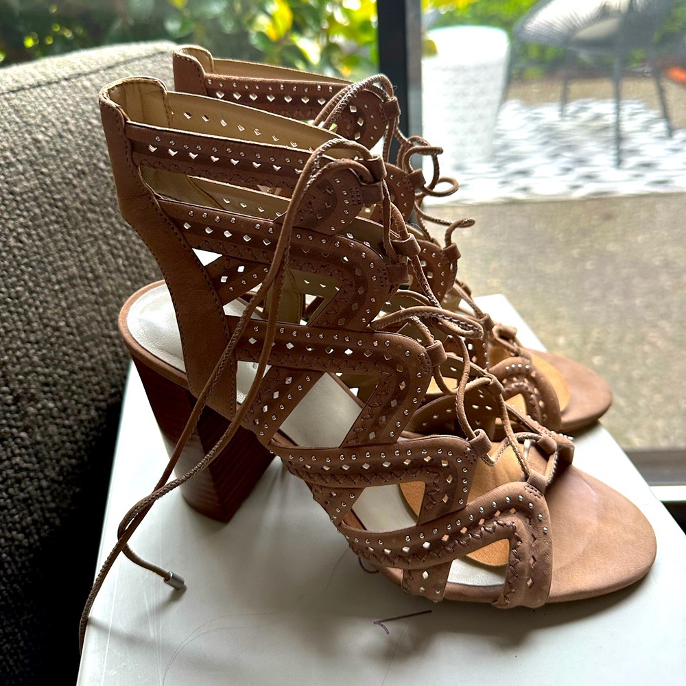 1. State Kayley - Strappy Sandal Nubuck Leather